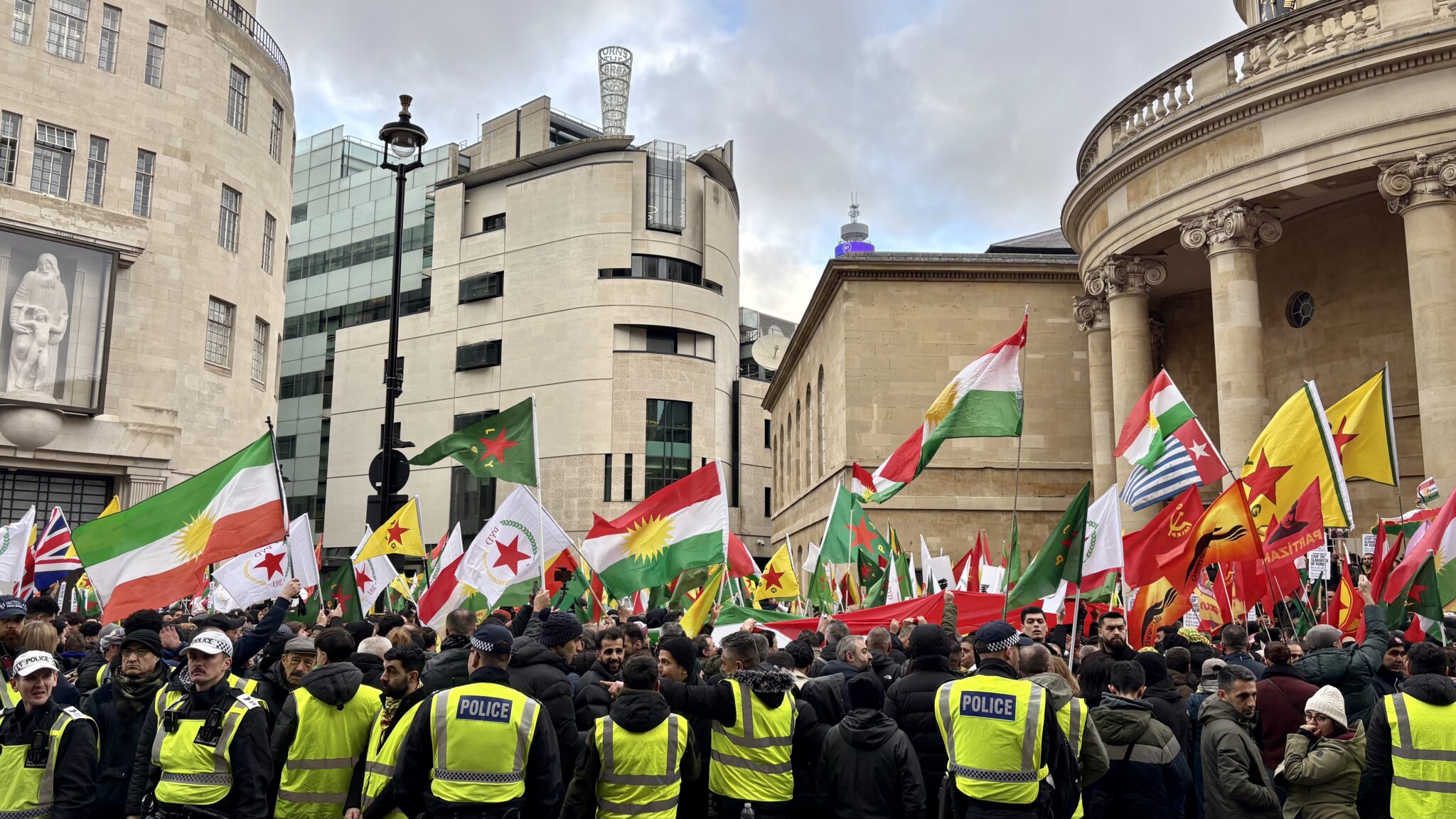 Thousands march for Rojava in London - Freedom News